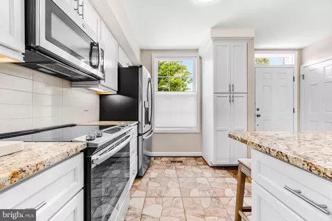 Kitchen - 843 Mchenry St, Baltimore, MD 21230 photo 4 of 6
