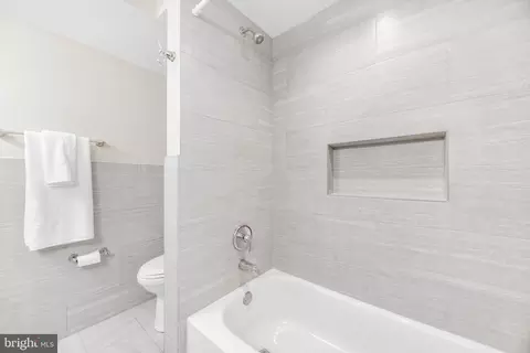 Bath - 843 Mchenry St, Baltimore, MD 21230 photo 2 of 5