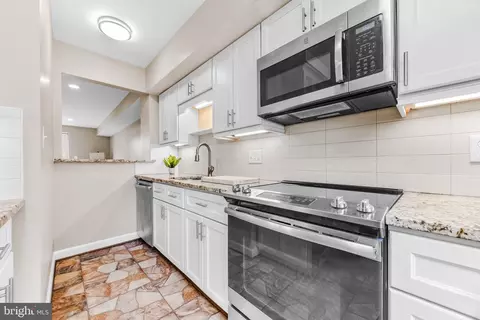 Kitchen - 843 Mchenry St, Baltimore, MD 21230 photo 3 of 6