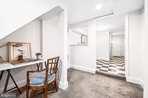 Entry Way - 5 N Luzerne Ave, Baltimore, MD 21224 photo 5 of 5