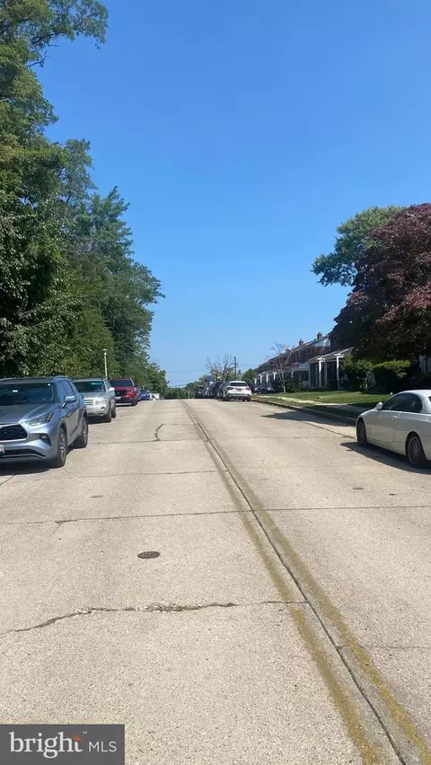 View/Area - 641 S Wickham Rd, Baltimore, MD 21229 photo 1 of 1