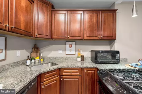 127 Cross St E, Baltimore, MD 21230 photo 12