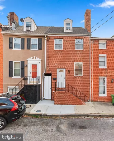 127 Cross St E, Baltimore, MD 21230