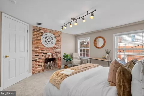 127 Cross St E, Baltimore, MD 21230 photo 15