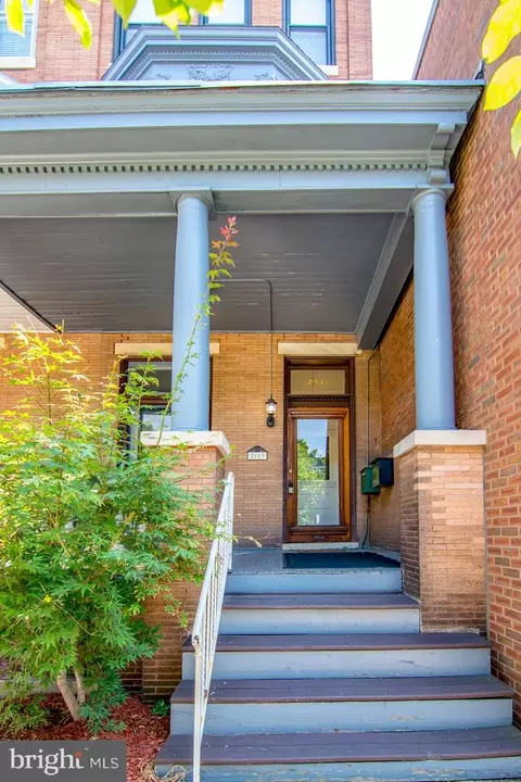 2619 Saint Paul St, Baltimore, MD 21218