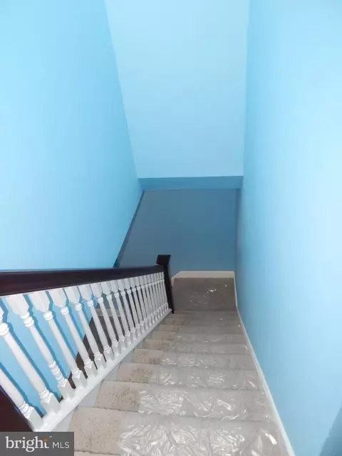 Entry Way - 3015 Erdman Ave, Baltimore, MD 21213 photo 2 of 6