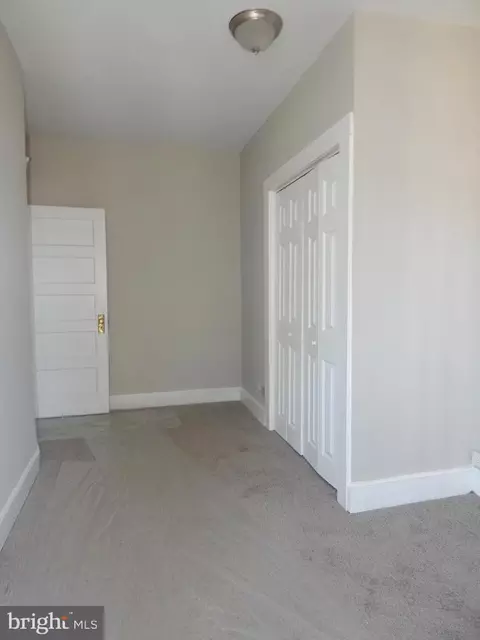 Entry Way - 3015 Erdman Ave, Baltimore, MD 21213 photo 5 of 6