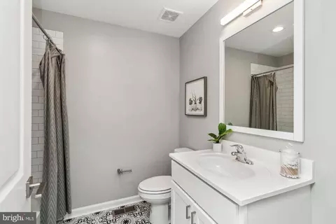 833 E Chase St, Baltimore, MD 21202 photo 14