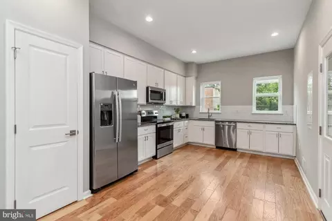 833 E Chase St, Baltimore, MD 21202 photo 9