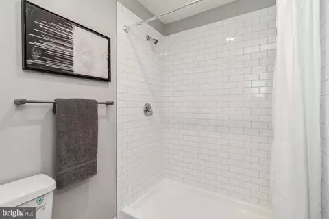 833 E Chase St, Baltimore, MD 21202 photo 25