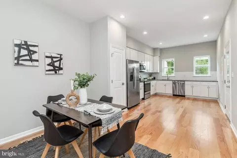833 E Chase St, Baltimore, MD 21202 photo 8