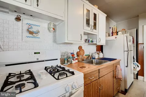 2052 Druid Park Dr, Baltimore, MD 21211 photo 11