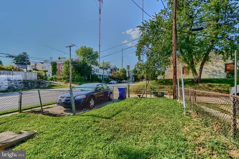 2052 Druid Park Dr, Baltimore, MD 21211 photo 24