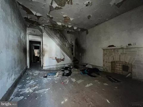 1911 Mosher St, Baltimore, MD 21217 photo 2