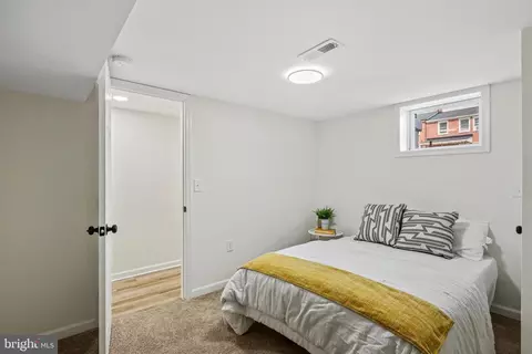 Bedroom - 3224 Yosemite Ave, Baltimore, MD 21215 photo 3 of 5