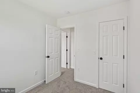 Entry Way - 3224 Yosemite Ave, Baltimore, MD 21215 photo 3 of 3