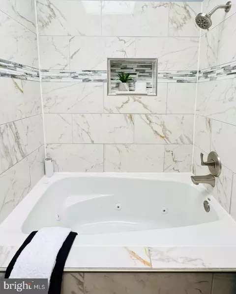 3705 Harlem Ave, Baltimore, MD 21229 photo 7