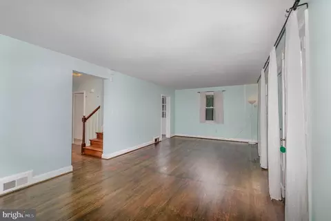 Living - 324 Kerneway, Baltimore, MD 21212 photo 1 of 4