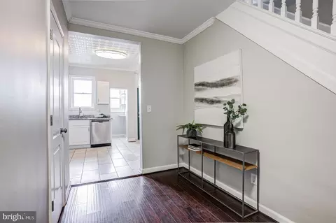 Entry Way - 627 E 37th St E, Baltimore, MD 21218 photo 1 of 2