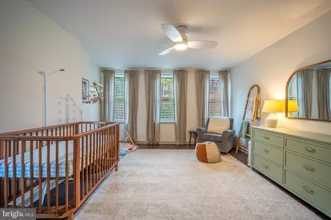 Bedroom - 2126 E Lombard St, Baltimore, MD 21231 photo 3 of 5