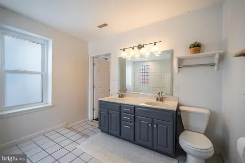 Bath - 2126 E Lombard St, Baltimore, MD 21231 photo 5 of 5