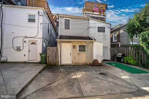 Exterior - 2126 E Lombard St, Baltimore, MD 21231 photo 3 of 11