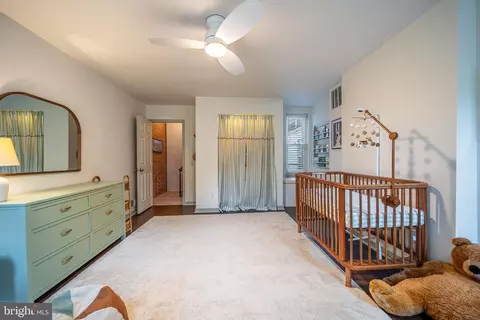 Bedroom - 2126 E Lombard St, Baltimore, MD 21231 photo 4 of 5