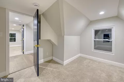Entry Way - 604 Venable Ave, Baltimore, MD 21218 photo 4 of 5