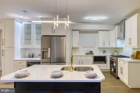 Kitchen - 604 Venable Ave, Baltimore, MD 21218 photo 5 of 6