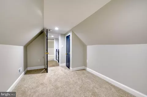 Entry Way - 604 Venable Ave, Baltimore, MD 21218 photo 3 of 5