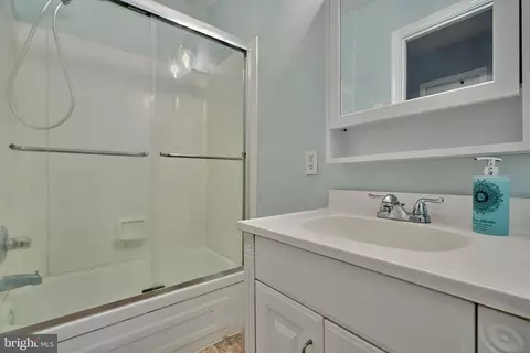 715 Dover St, Baltimore, MD 21230 photo 19