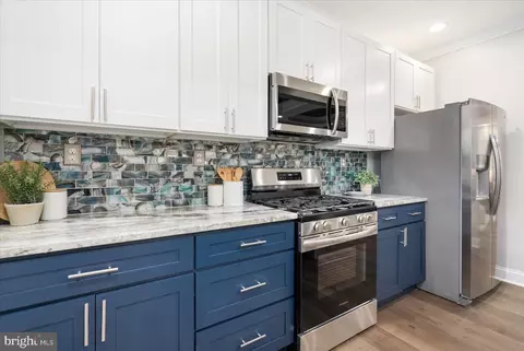 Kitchen - 4014 Hayward Ave, Baltimore, MD 21215 photo 1 of 1