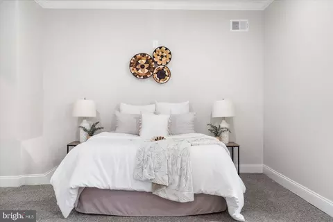 Bedroom - 4014 Hayward Ave, Baltimore, MD 21215 photo 6 of 8