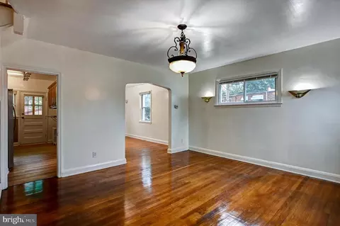 Living - 5666 Kavon Ave, Baltimore, MD 21206 photo 1 of 3