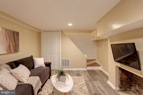 Living - 542 E Fort Ave, Baltimore, MD 21230 photo 1 of 1