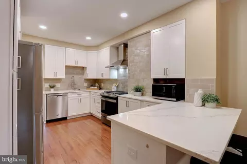 Kitchen - 542 E Fort Ave, Baltimore, MD 21230 photo 1 of 5