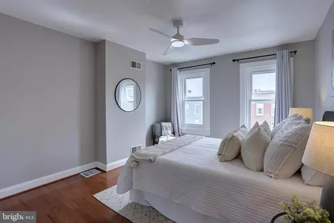 Bedroom - 542 E Fort Ave, Baltimore, MD 21230 photo 1 of 2