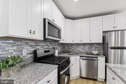 3808 3rd St, Brooklyn, MD 21225 photo 6