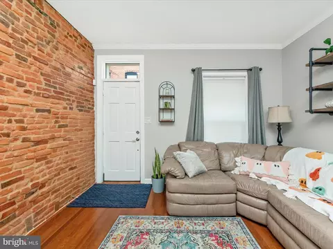 Entry Way - 3403 Mueller St, Baltimore, MD 21224 photo 2 of 4