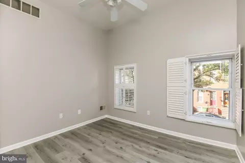 Bedroom - 113 E Fort Ave, Baltimore, MD 21230 photo 1 of 1
