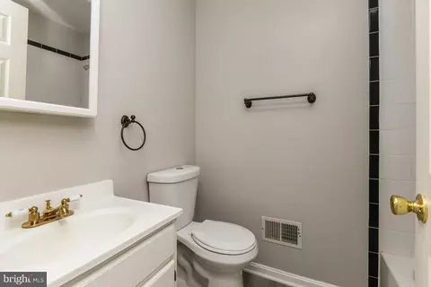 Bath - 113 E Fort Ave, Baltimore, MD 21230 photo 1 of 1
