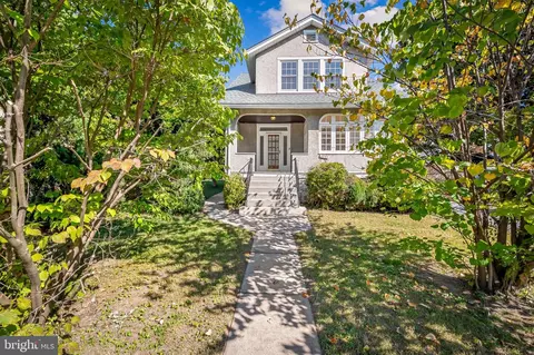 3504 Parkside Dr, Baltimore, MD 21214
