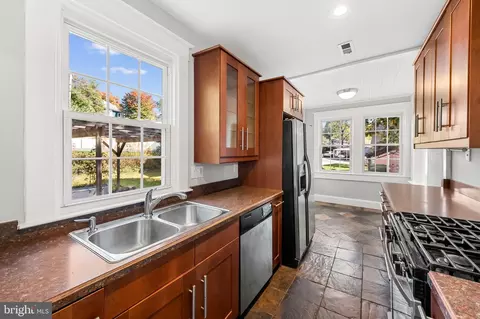 3504 Parkside Dr, Baltimore, MD 21214 photo 13