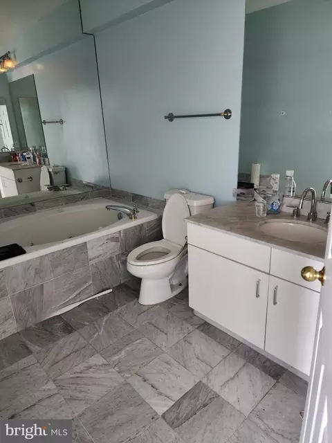 100 Harborview Dr #2308, Baltimore, MD 21230 photo 6