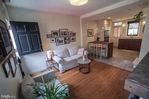 Entry Way - 217 Grindall St, Baltimore, MD 21230 photo 1 of 3