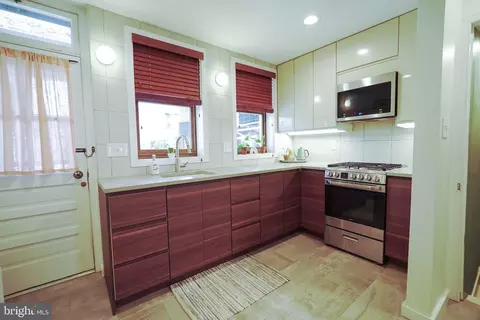 Kitchen - 217 Grindall St, Baltimore, MD 21230 photo 1 of 2