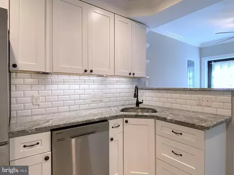 Kitchen - 2527 Fleet St, Baltimore, MD 21224 photo 13 of 20