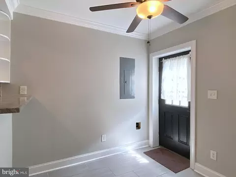 Entry Way - 2527 Fleet St, Baltimore, MD 21224 photo 3 of 10