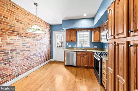 Kitchen - 620 S Curley St, Baltimore, MD 21224 photo 2 of 4