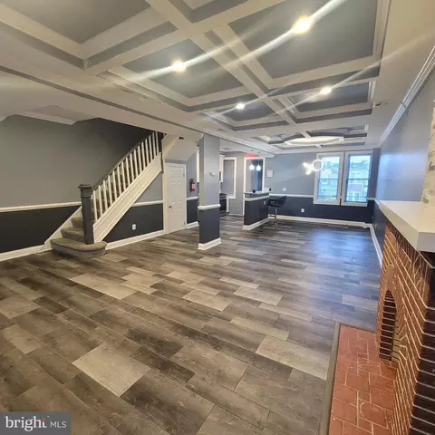Entry Way - 405 Lyndhurst St, Baltimore, MD 21229 photo 1 of 7